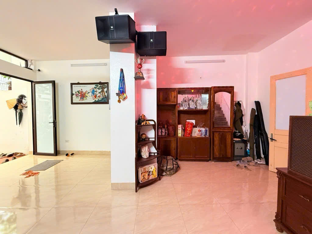 Bán nhà chuẩn đẹp, Đội Cấn - Ba Đình, 102m2 2 tầng